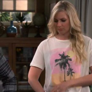 Beth Behrs The Neighborhood Gemma Johnson Sunset Palm Tree Sunny Days 1972 T-Shirt