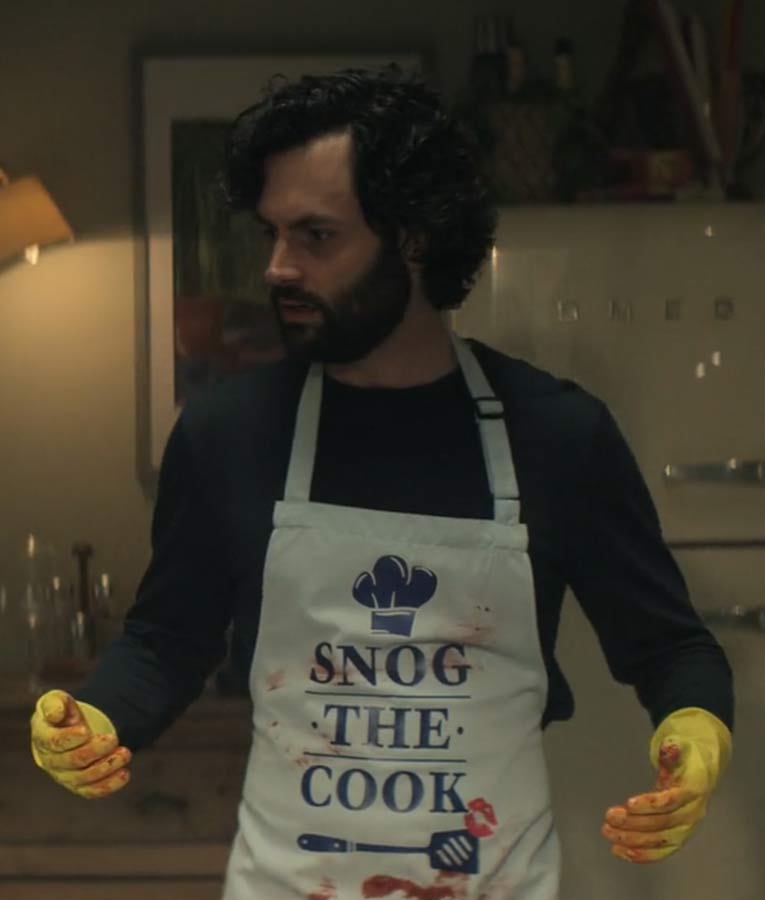 You Season 4 Joe Goldberg Snog The Cook Apron