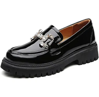 Taylor Swift A Lot Going On At The Moment Loafers