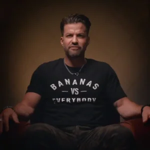 House of Villains Johnny Papaya Bananas VS Everybody T-Shirt