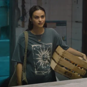 Música Camila Mendes Moon Graphic Tee