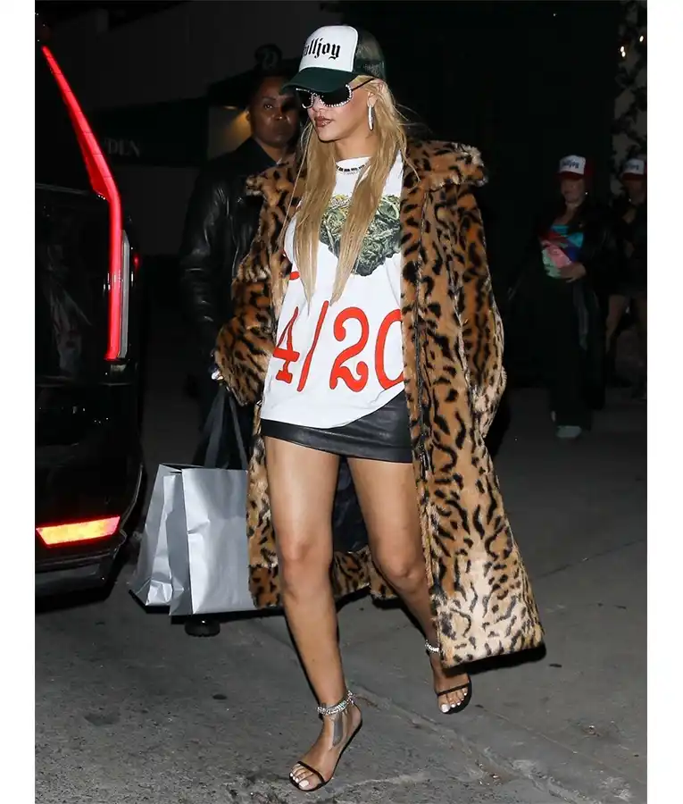 Rihanna 420 I Love 420 Tee