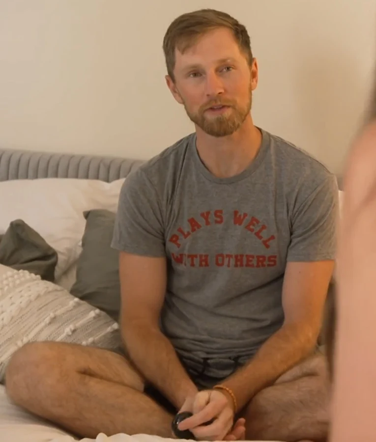 Plays Well With Others Tee