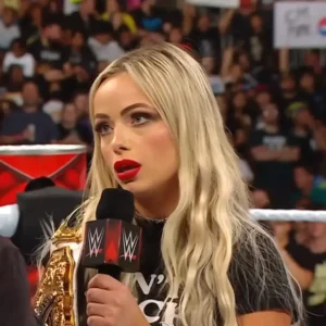 Liv Morgan Don't Touch Crop Tee