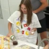 Amanda Batula il Mercato Tee Summer House