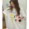 Summer House Amanda Batula il Mercato T-Shirt
