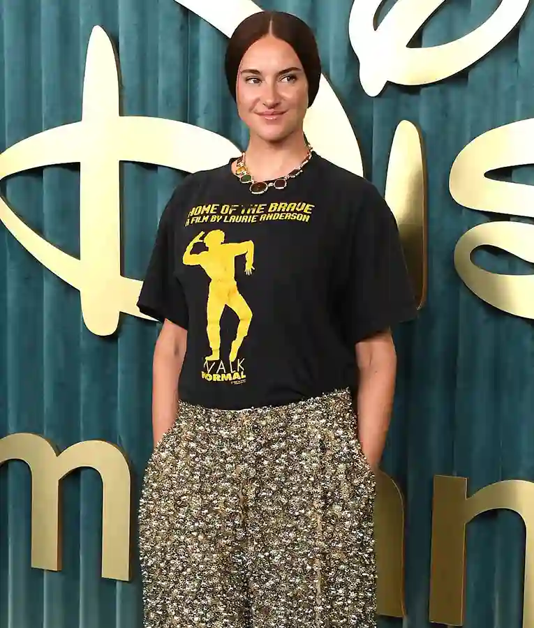 Shailene Woodley Home Of The Brave A Film By Laurie Anderson Walk Normal T-Shirt